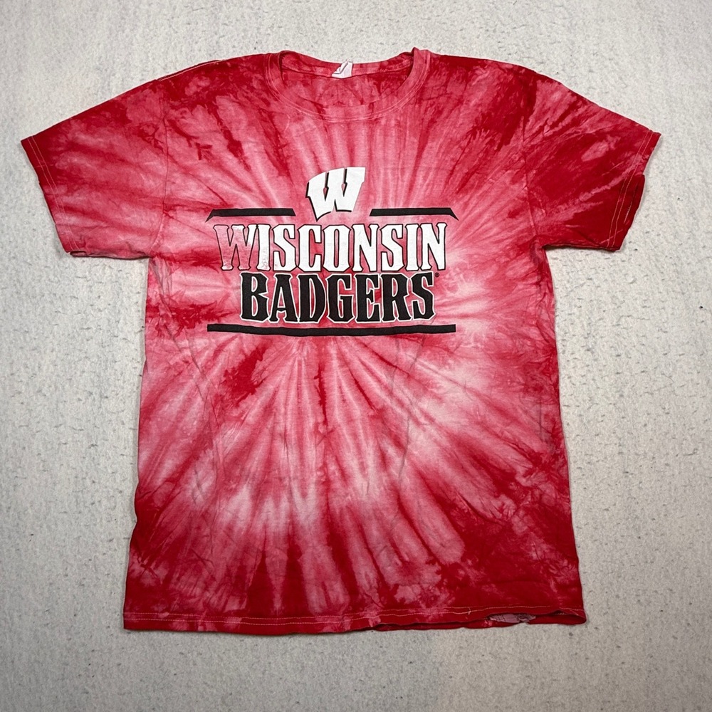 Hanes Wisconsin Badgers Red Tie Dye Graphic T-Shirt Mens Medium NCAA Football